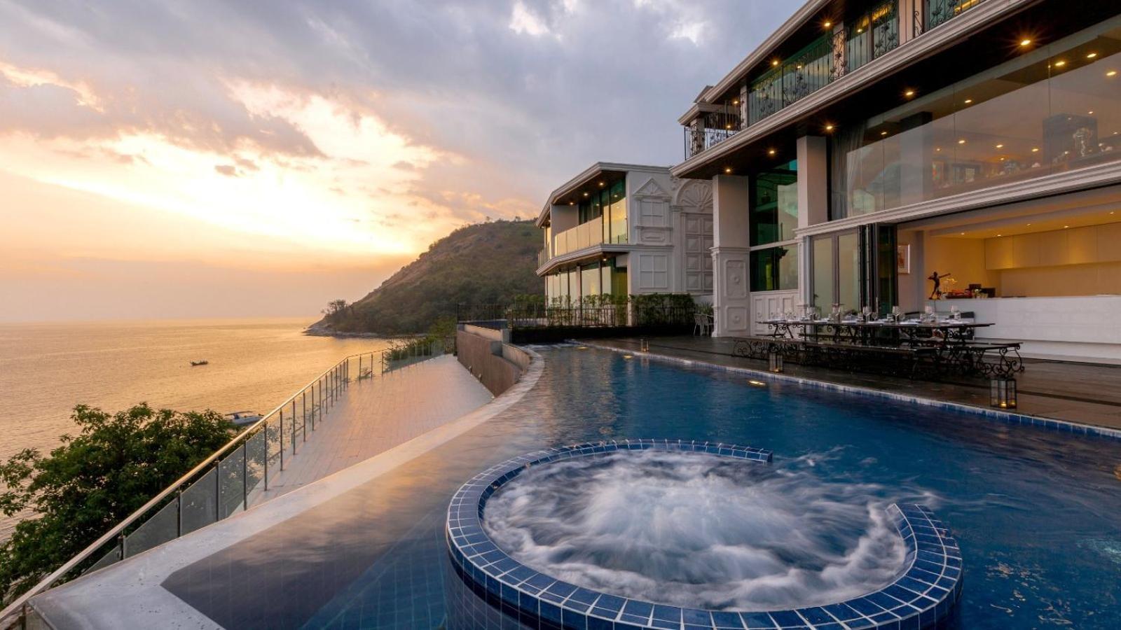 Villa Thousand Cliffs Nai Harn Exteriör bild